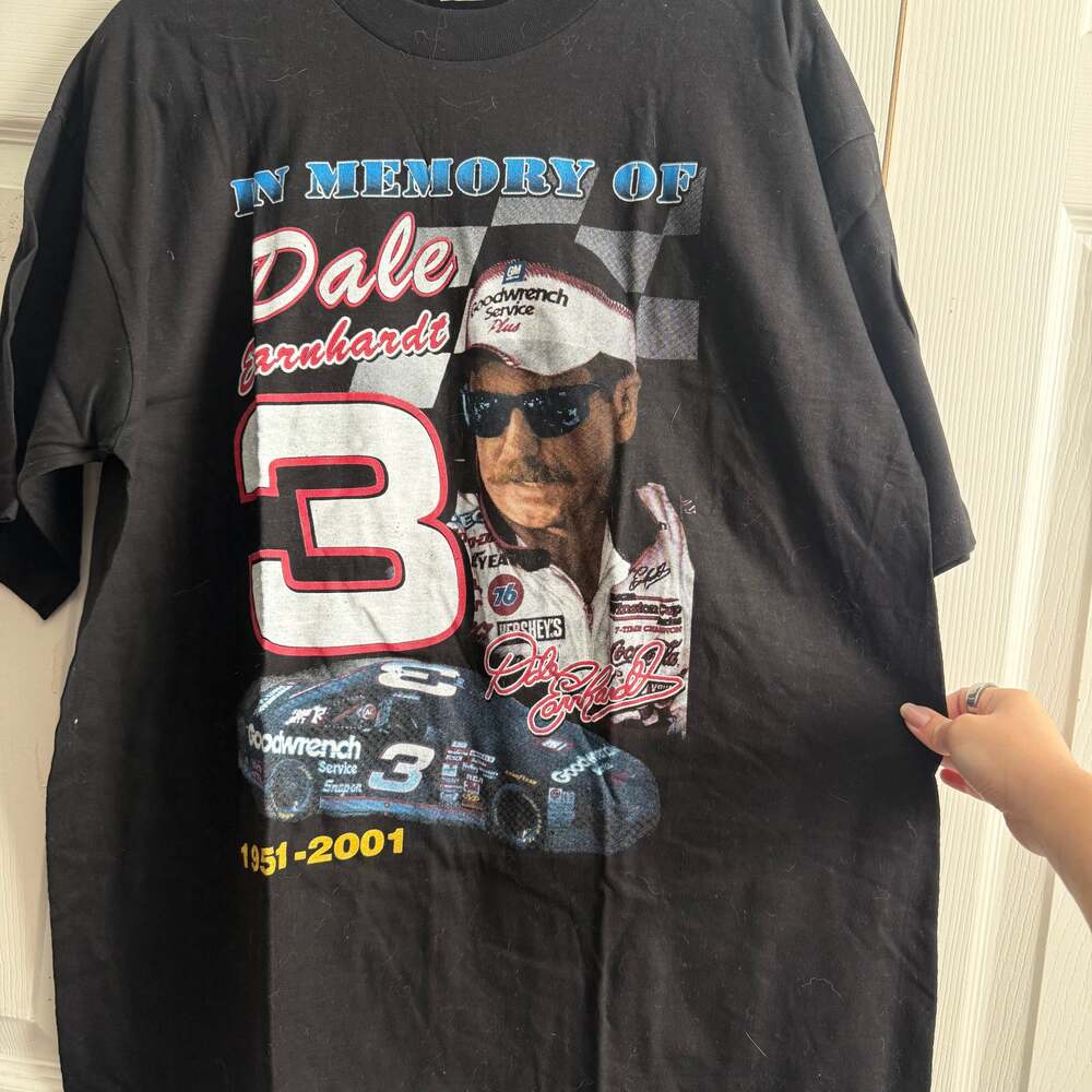In Memory of Dale Earnhardt T-Shirt Mens Size L 1951-2001